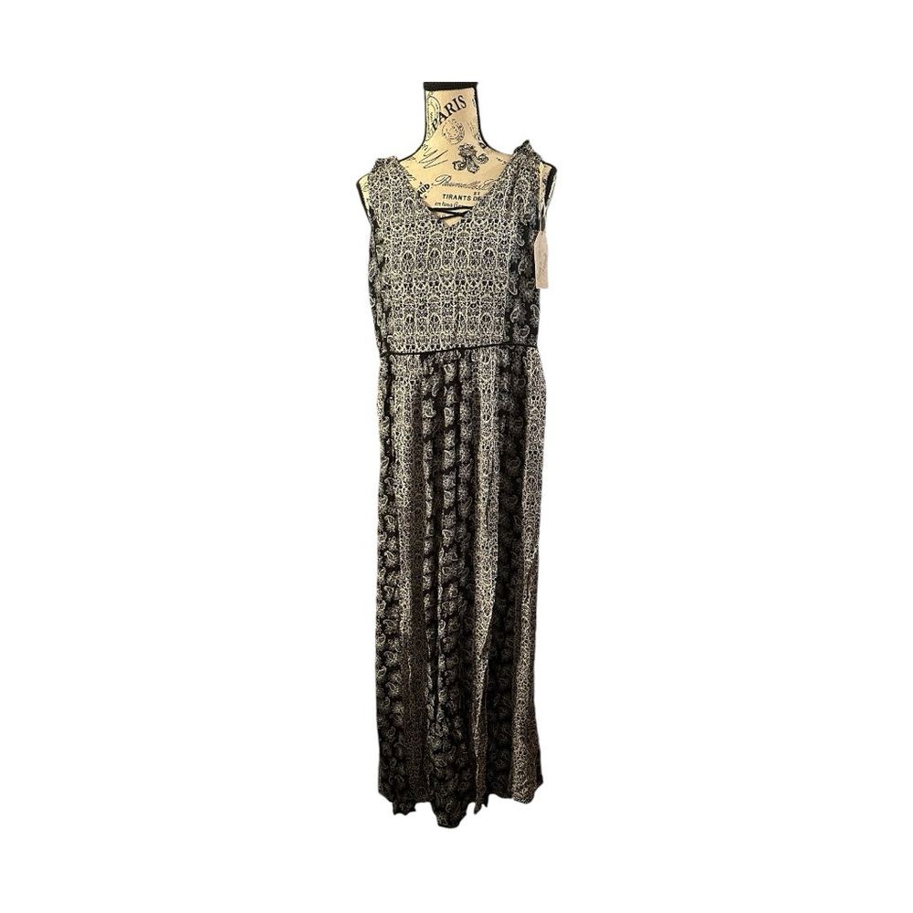 Hem & Thread Dress NWT Size Large Navy Print Extremely flattering